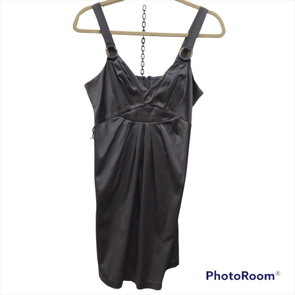 Gray satin dress - Picture 1 of 4